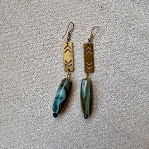 Elegant Brass and Green/Blur Agate Dangle Earrings